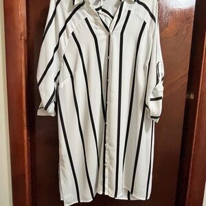 Black and White Striped Woman tunic